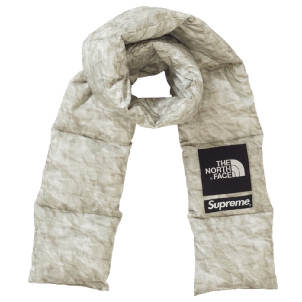 Supreme x The North Face Paper Print Down Scarf